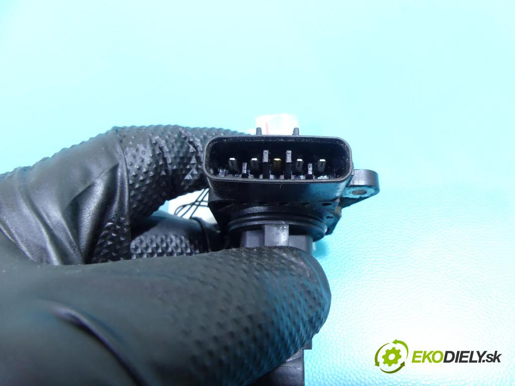 Toyota Rav4 III 2005-2012 2.2 D-CAT 177 HP manual 130 kW 2231 cm3 5- průtokoměr: 22204-30010 (Váhy vzduchu)