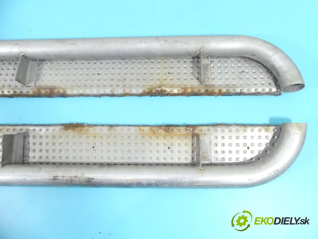 Toyota Rav4 III 2005-2012 2.2 D-CAT 177 HP manual 130 kW 2231 cm3 5- Práh: ľavý  (Karoséria ostatné)