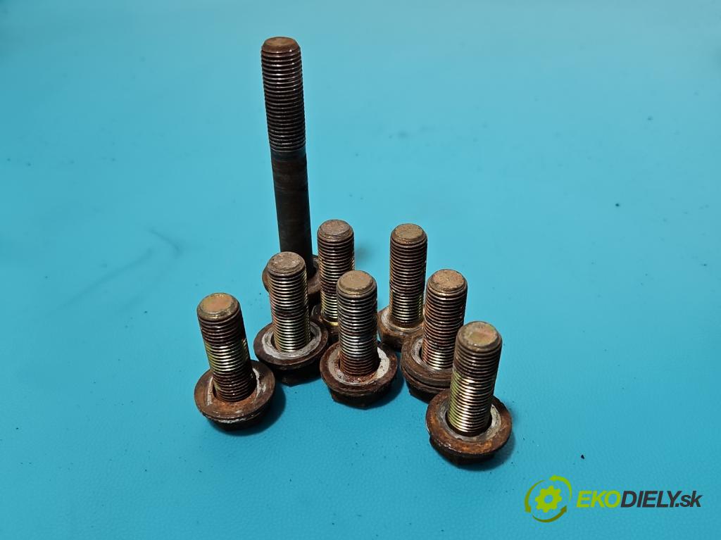 Toyota Rav4 III 2005-2012 2.2 D-CAT 177 hp manual 130 kW 2231 cm3 5- oko tažné  (Tažná zařízení)