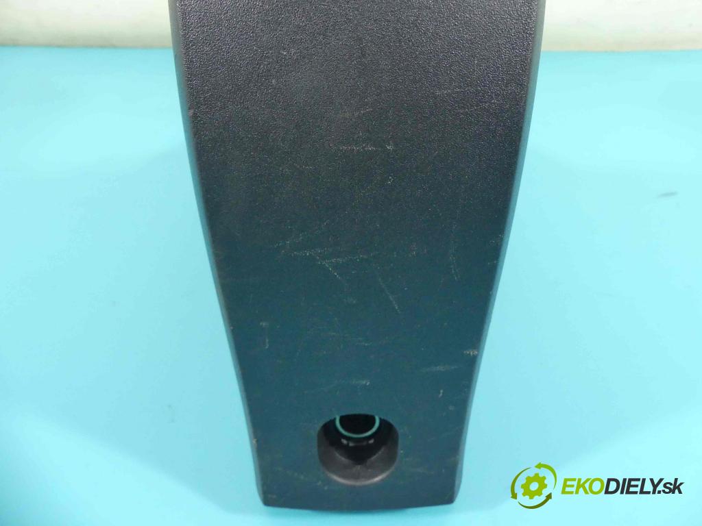 Toyota Verso 2009-2018 2.0 D4D 126 HP manual 93 kW 1998 cm3 5- operadlo  (Lakťové opierky)