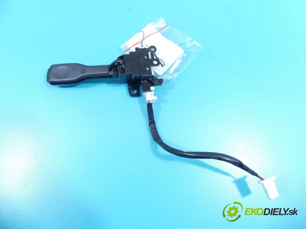 Toyota Verso 2009-2018 2.0 D4D 126 hp manual 93 kW 1998 cm3 5- Přepínač 18A174