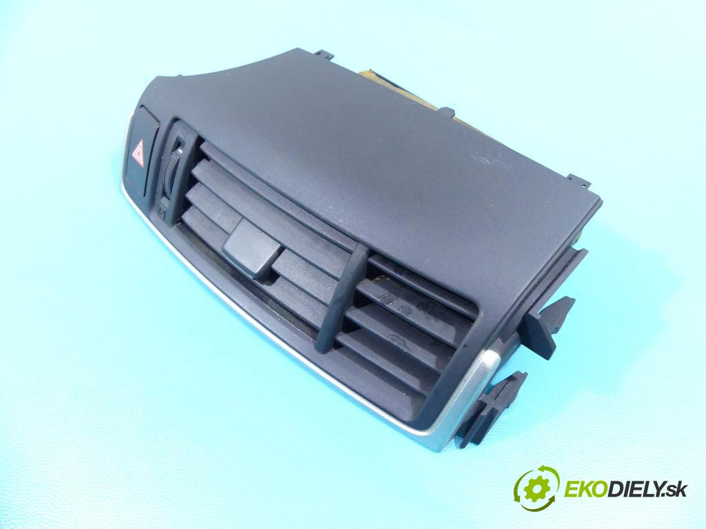 Toyota Verso 2009-2018 2.0 D4D 126 HP manual 93 kW 1998 cm3 5- Mřížka: kúrenia stredová 55670-0F030 (Mriežky kúrenia (fukáre))