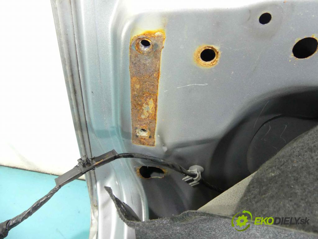 Subaru Legacy IV 2004-2009 2.0 boxer 150 hp manual 110 kW 1998 cm3 4- zadní kufrové dveře  (Zadní kapoty)