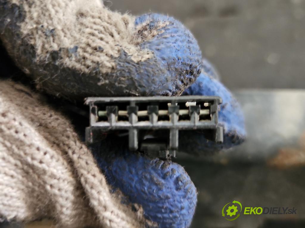 Toyota Verso 2009-2018 2.0 D4D 126 hp manual 93 kW 1998 cm3 5- oko tažné  (Tažná zařízení)