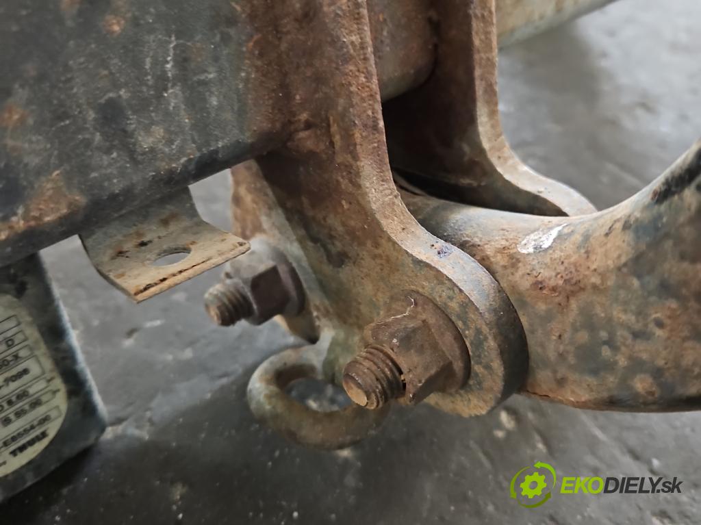 Toyota Verso 2009-2018 2.0 D4D 126 hp manual 93 kW 1998 cm3 5- oko tažné  (Tažná zařízení)