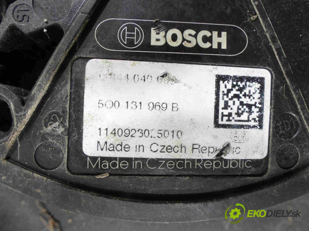 Vw Passat B8 2014 - 2.0 tdi 239KM automatic 176 kW 1968 cm3 5- Nádrž: AdBlue: 3Q0131877C