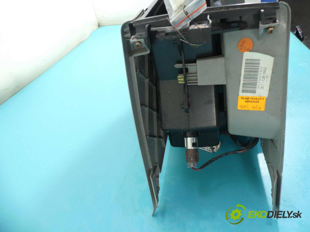 Suzuki XL-7 II 2006-2009 3.6 V6 252KM automatic 185 kW 3564 cm3 5- operadlo  (Lakťové opierky)