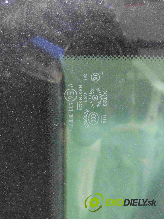 Mitsubishi Outlander II 2006-2013 2.0 DI-D 140 hp manual 103 kW 1968 cm3 5- Střešní okno: 833100-4050 (Okna karoserie)