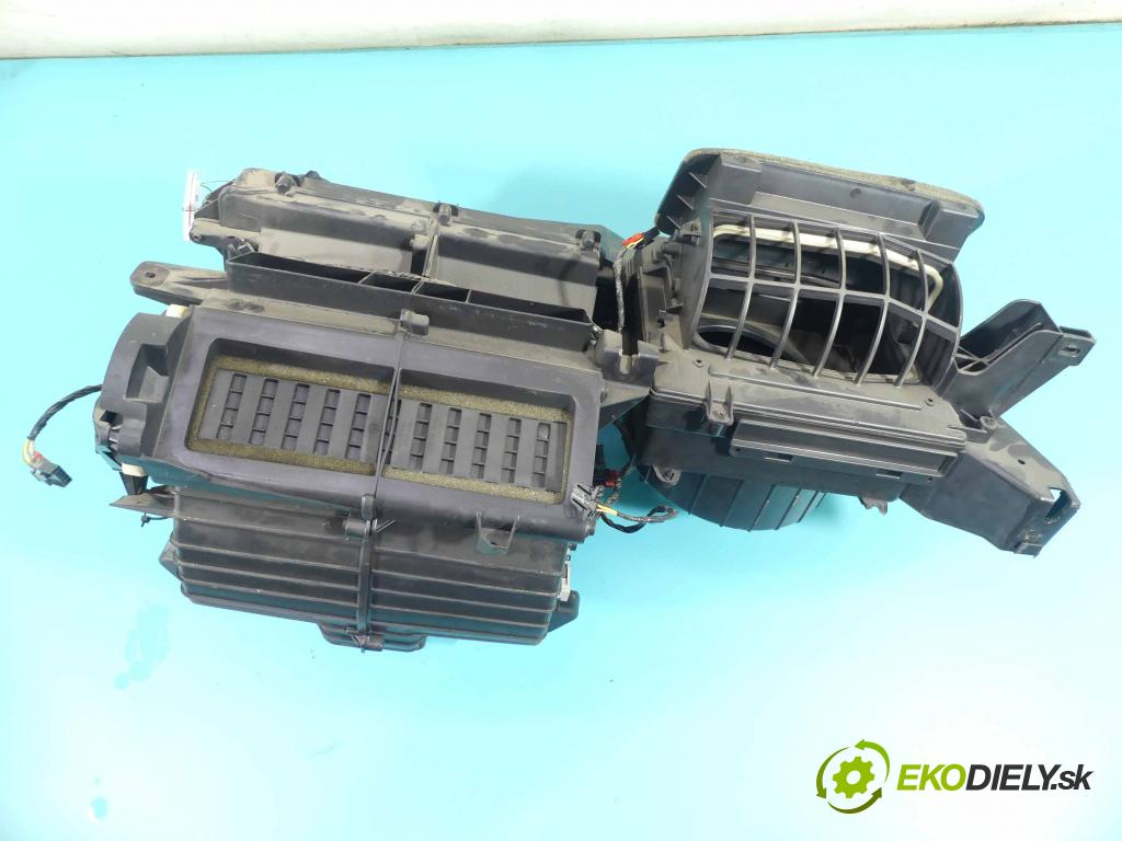 Suzuki XL-7 II 2006-2009 3.6 V6 252KM automatic 185 kW 3564 cm3 5- radiátor 25792073 (Radiátory topení)