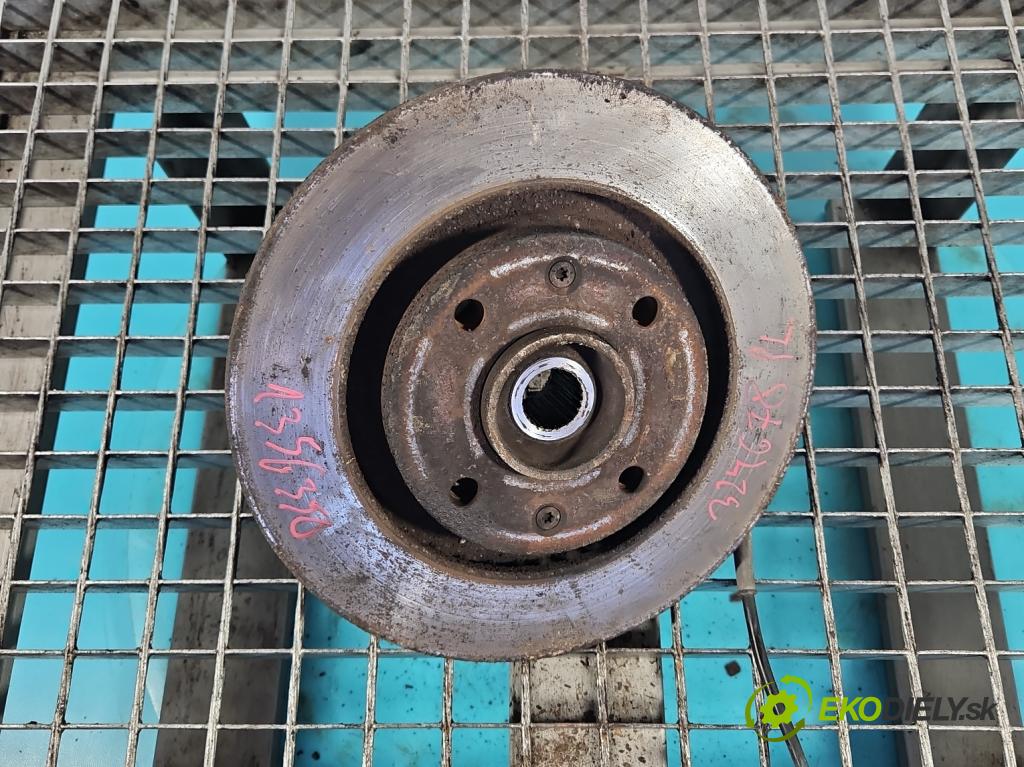 Peugeot 206 2.0 hdi 90 HP manual 66 kW 1997 cm3 5- náboj ľavé  (Náboje)