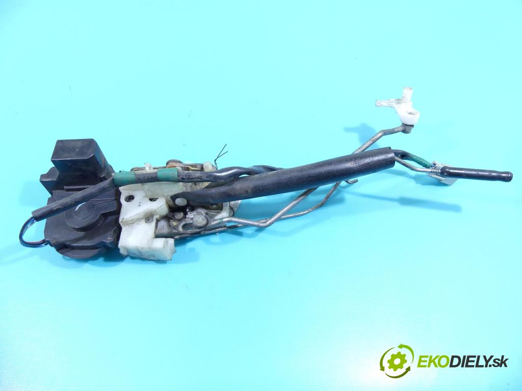 Honda Civic VI 1995-2001 1.4 16V 90 hp manual 66 kW 1396 cm3 5- zámek přední levý