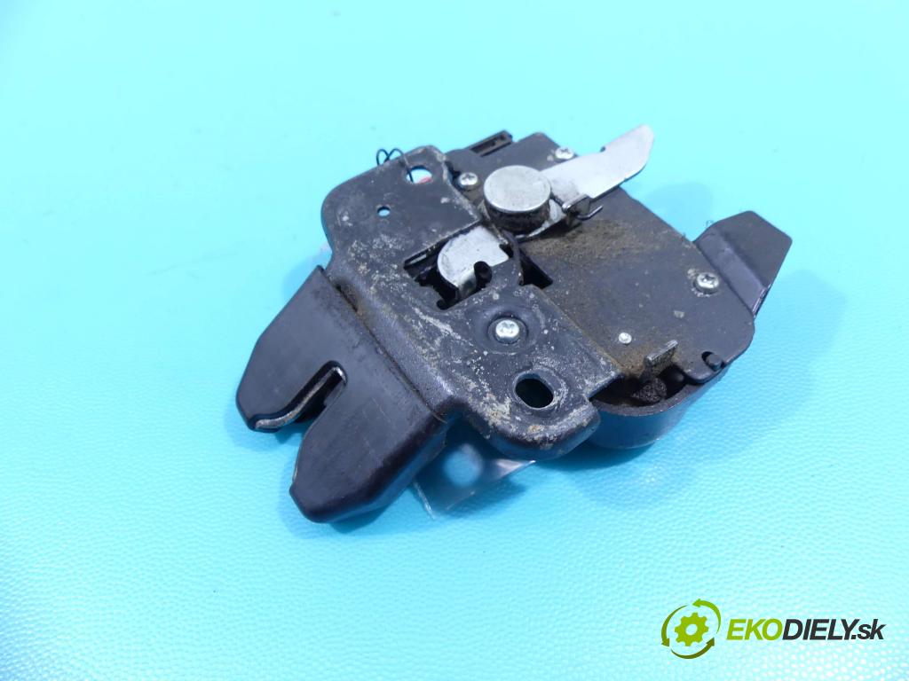 Subaru Legacy IV 2004-2009 2.0 boxer 150 hp manual 110 kW 1998 cm3 4- zámek kufrových dveří zadní 