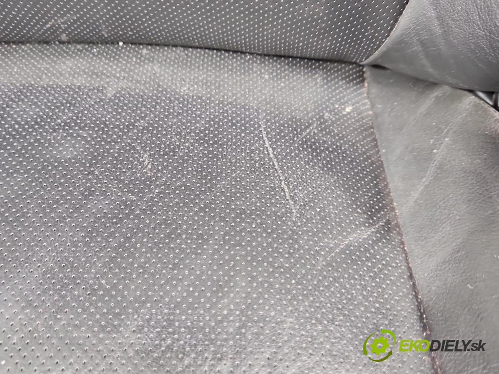 Subaru Legacy IV 2004-2009 2.0 boxer 150 HP manual 110 kW 1998 cm3 4- Sedačka pravý  (Sedačky, sedadlá)