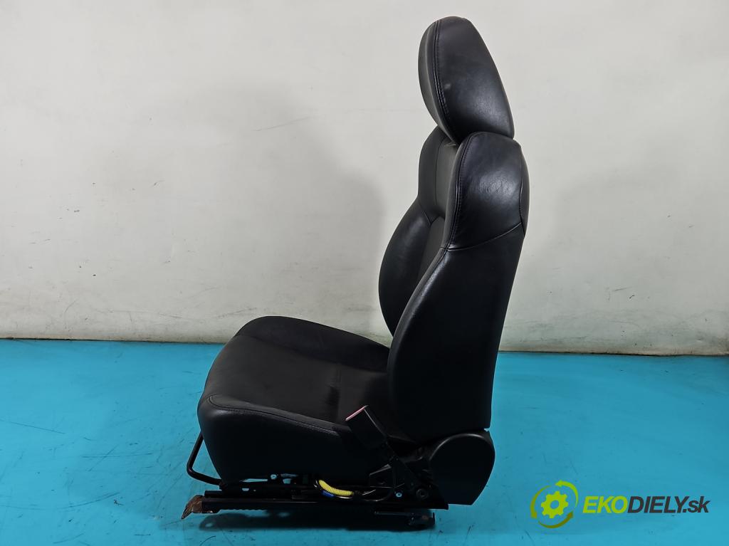 Subaru Legacy IV 2004-2009 2.0 boxer 150 HP manual 110 kW 1998 cm3 4- Sedačka pravý  (Sedačky, sedadlá)