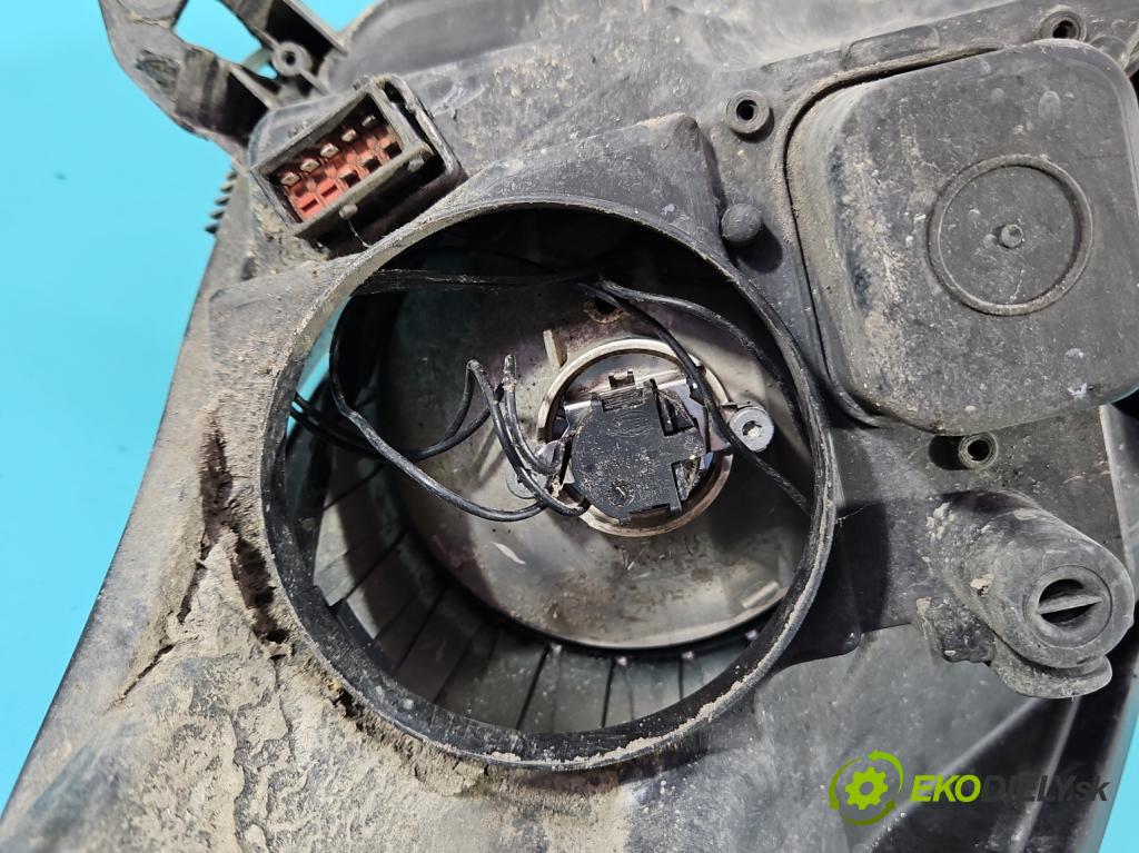 Opel Astra III 2004-2014 1,3.0 cdti 90 HP manual 66 kW 1248 cm3 5- Reflektor: pravý  (Pravé)