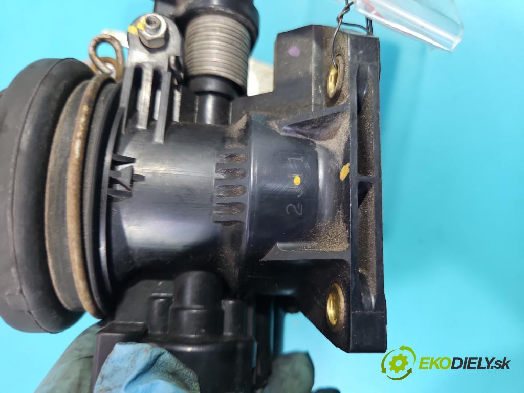 Toyota Aygo 2005-2014 1.0 68 HP manual 50 kW 998 cm3 5- klapka 89452-52011 (Škrtiace klapky)
