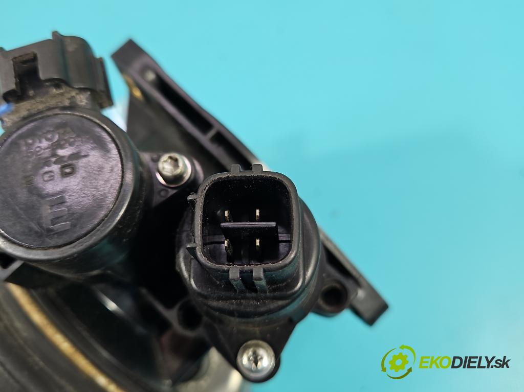 Toyota Aygo 2005-2014 1.0 68 HP manual 50 kW 998 cm3 5- klapka 89452-52011 (Škrtiace klapky)