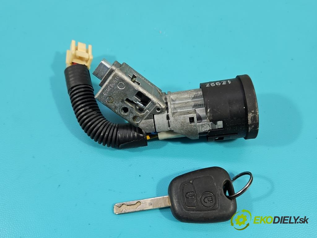 Toyota Aygo 2005-2014 1.0 68 hp manual 50 kW 998 cm3 5- řídící jednotka motoru 0261208702
