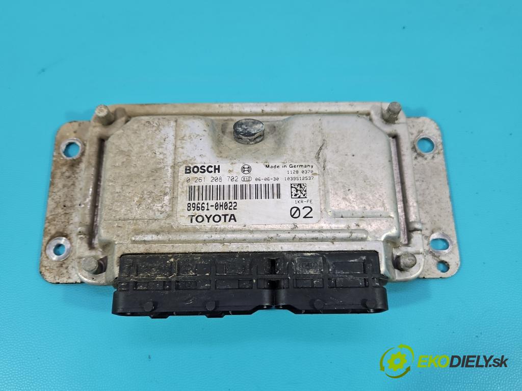 Toyota Aygo 2005-2014 1.0 68 hp manual 50 kW 998 cm3 5- řídící jednotka motoru 0261208702