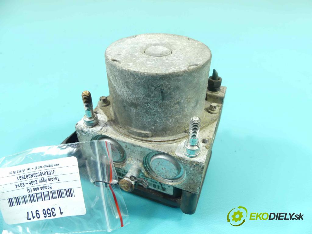 Toyota Aygo 2005-2014 1.0 68 HP manual 50 kW 998 cm3 5- čerpadlo abs 0265231579 (Pumpy ABS)