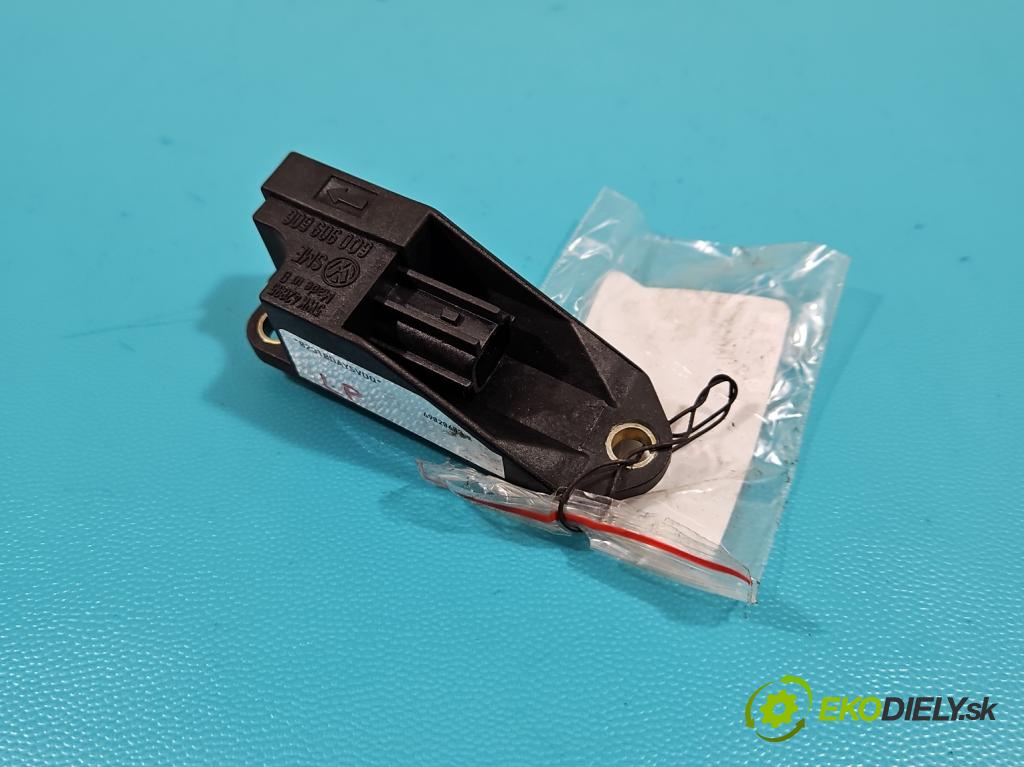 Vw Polo IV 9N 2001-2009 1.4 tdi 75 HP manual 55 kW 1422 cm3 5- snímač šokovat: 5WK42895 (Snímače nárazu)