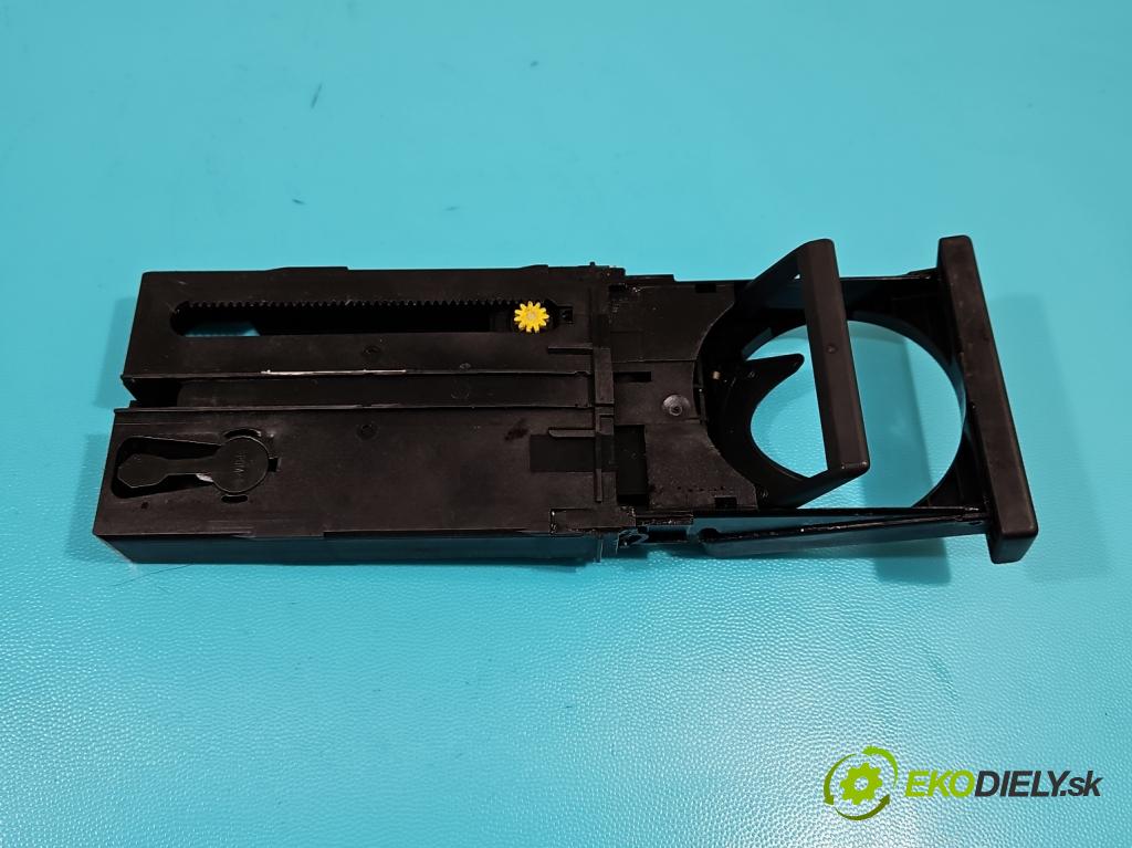 Vw Sharan I 1995-2010 1.9 tdi 116 HP manual 85 kW 1896 cm3 5- Rukojeť: na nápoje:  (Úchyty, držiaky na nápoje)