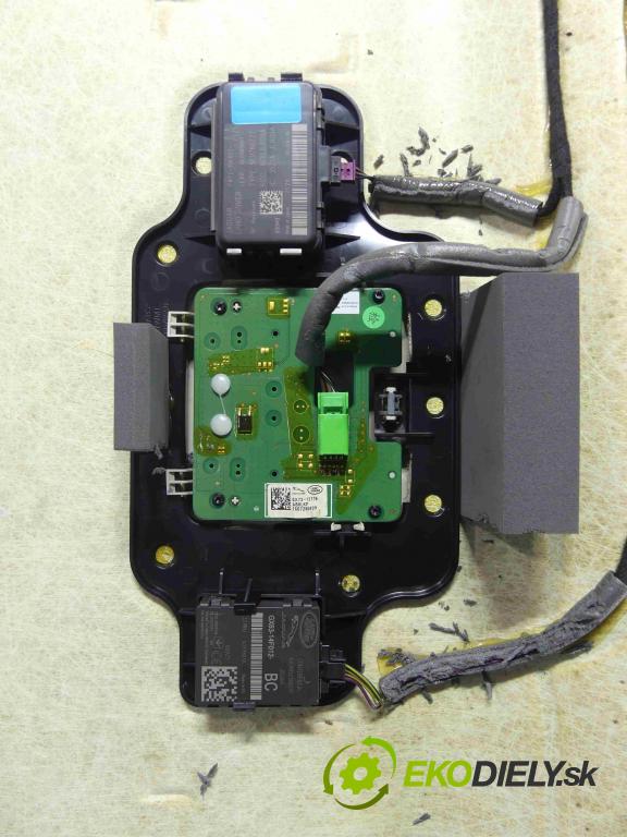 Jaguar XF II X260 2015- sedan pod: strešné okno: