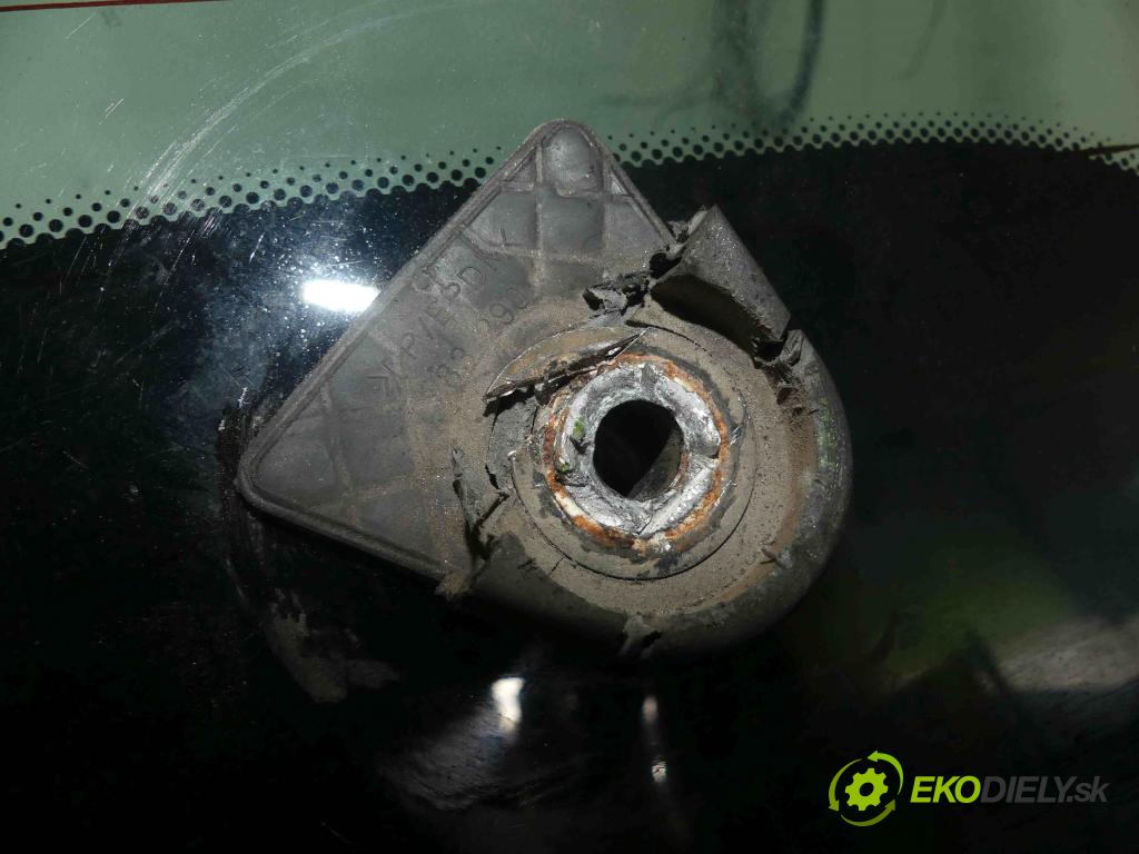 Bmw 5 E39 1996-2003 2.5d 163 hp manual 120 kW 2497 cm3 5- zadní kufrové dveře  (Zadní kapoty)