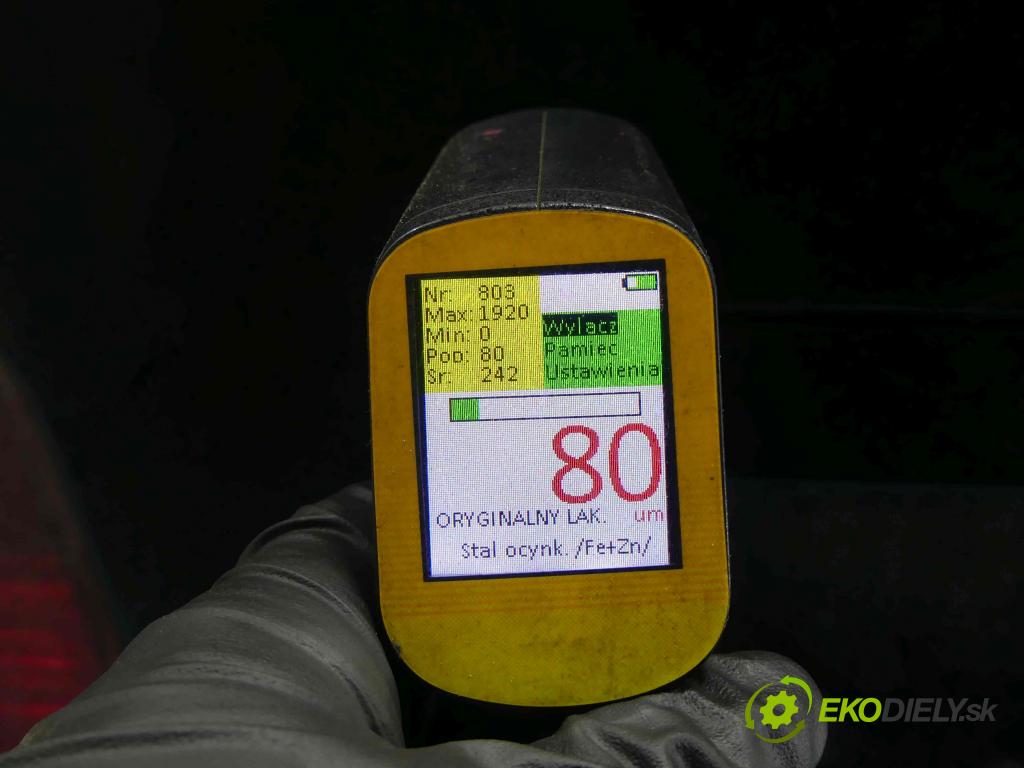 Bmw 5 E39 1996-2003 2.5d 163 hp manual 120 kW 2497 cm3 5- zadní kufrové dveře  (Zadní kapoty)