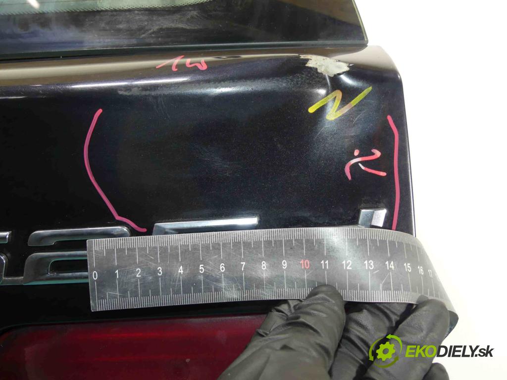 Bmw 5 E39 1996-2003 2.5d 163 hp manual 120 kW 2497 cm3 5- zadní kufrové dveře  (Zadní kapoty)