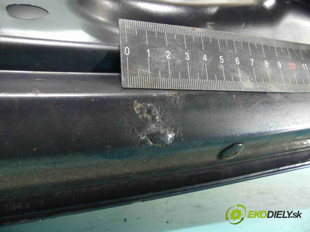 Bmw 5 E39 1996-2003 2.5d 163 hp manual 120 kW 2497 cm3 5- zadní kufrové dveře  (Zadní kapoty)