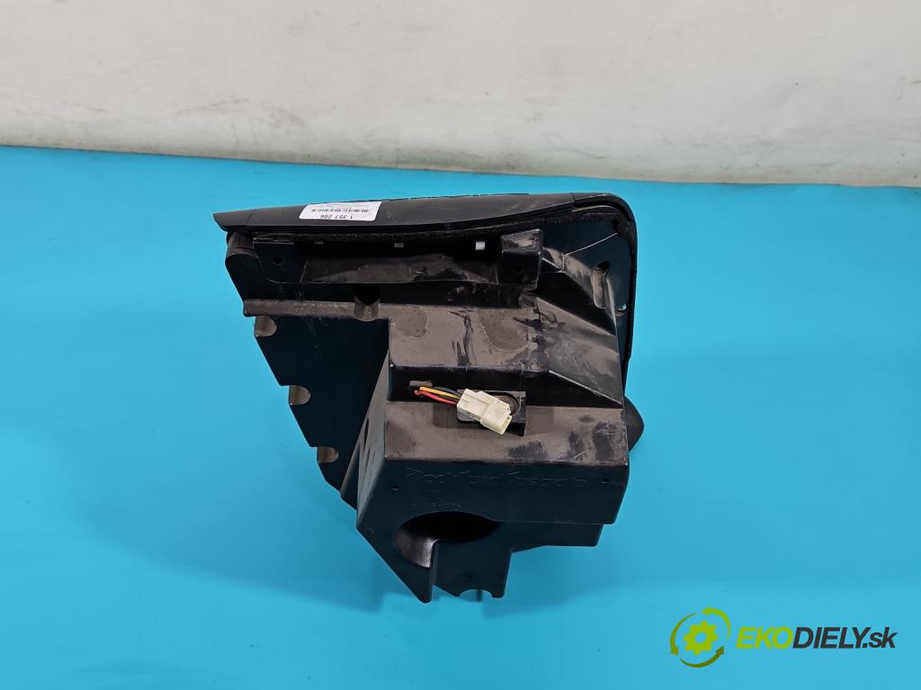 Mitsubishi Outlander II 2006-2013 2.0 DI-D 140 HP manual 103 kW 1968 cm3 5- Subwoofer: 8720A012 (Audio zariadenia)