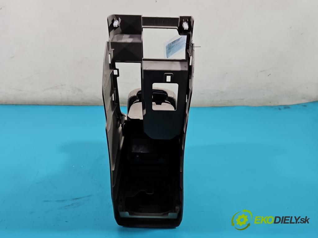 Mitsubishi Outlander II 2006-2013 2.0 DI-D 140 HP manual 103 kW 1968 cm3 5- operadlo  (Lakťové opierky)