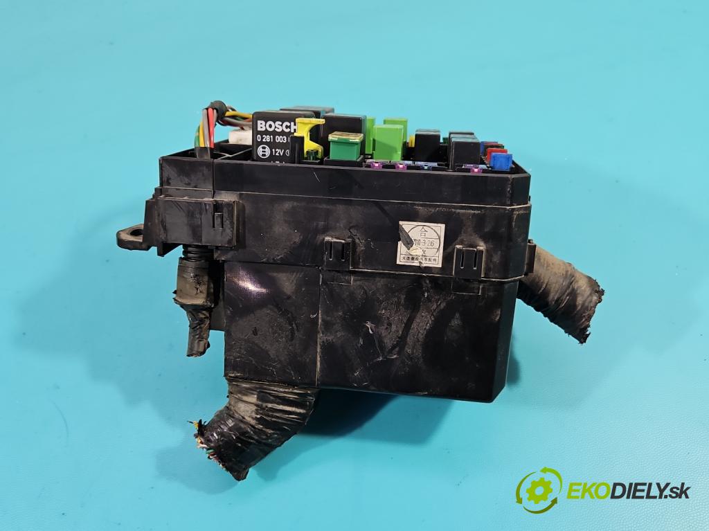 Mitsubishi Outlander II 2006-2013 2.0 DI-D 140 hp manual 103 kW 1968 cm3 5- skříňka pojistková PR061-02000 (Pojistkové skříňky)