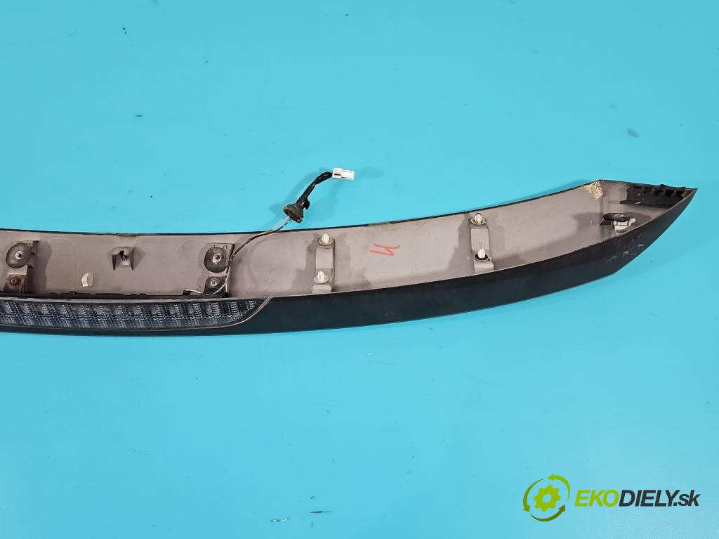 Mitsubishi Outlander II 2006-2013 2.0 DI-D 140 HP manual 103 kW 1968 cm3 5- Spoiler: 6515A012 (Spoilery)