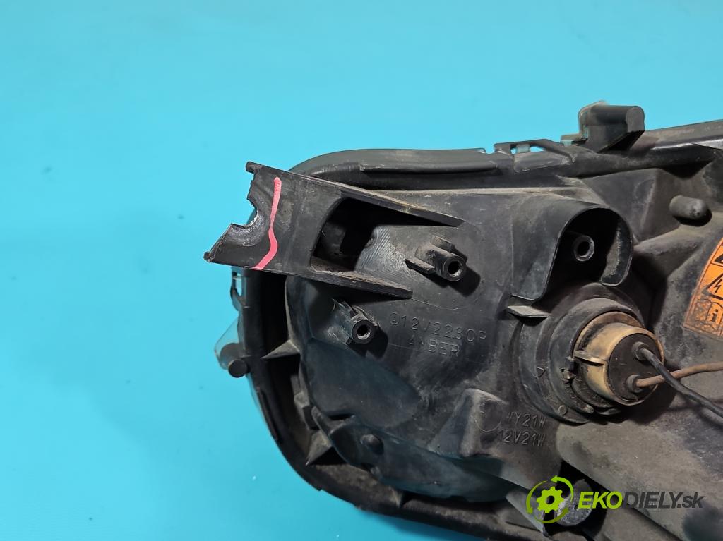 Mitsubishi Outlander II 2006-2013 2.0 DI-D 140 HP manual 103 kW 1968 cm3 5- Reflektor: pravý  (Pravé)