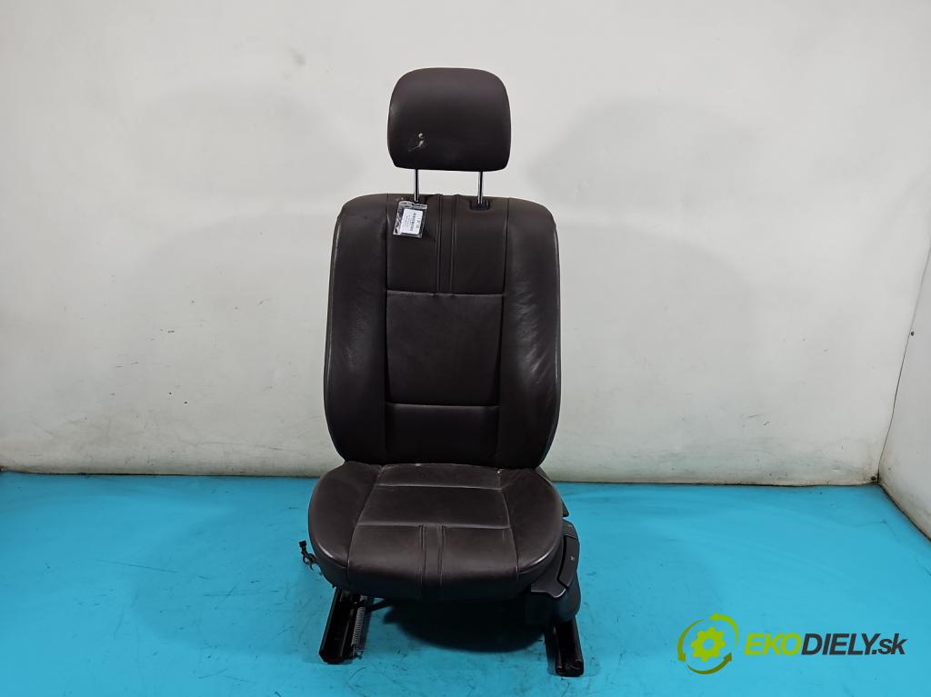Bmw X3 E83 2003-2010 2.0d 150 HP manual 110 kW 1995 cm3 5- Sedačka pravý  (Sedačky, sedadlá)
