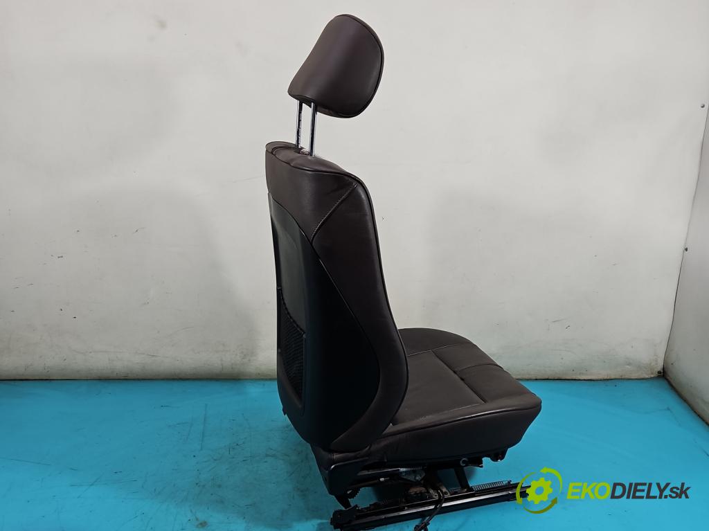 Bmw X3 E83 2003-2010 2.0d 150 HP manual 110 kW 1995 cm3 5- Sedačka pravý  (Sedačky, sedadlá)