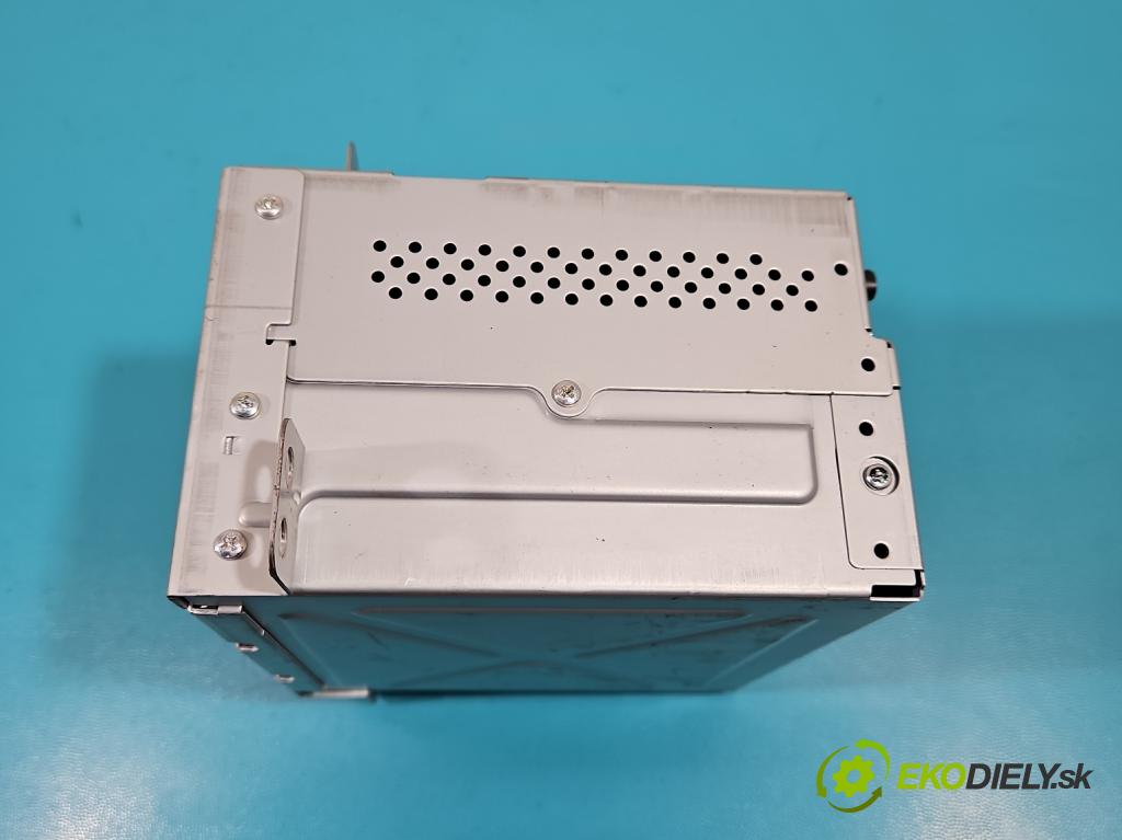 Opel Astra IV 2009-2015 1.6 16V 116 HP manual 85 kW 1598 cm3 4- Radio originál 84378197