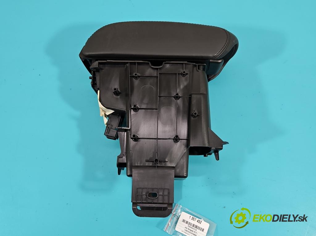 Jeep Renegade 2014- 2.0 CRD 140 HP manual 103 kW 1956 cm3 5- operadlo  (Lakťové opierky)