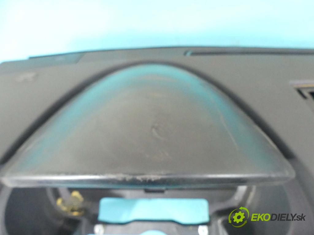 Nissan Qashqai I J10 2006-2013 2.0 dci 150 HP manual 110 kW 1995 cm3 5- kokpit,pristrojová doska rozdeľovacia