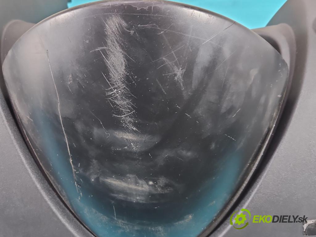 Nissan Qashqai I J10 2006-2013 2.0 dci 150 HP manual 110 kW 1995 cm3 5- kokpit,pristrojová doska rozdeľovacia