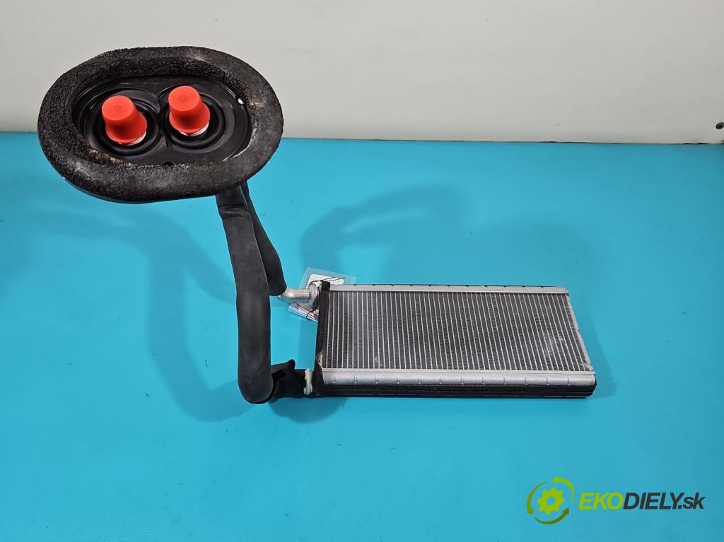 Jaguar XF II X260 2015- 2.0d 179KM automatic 132 kW 1999 cm3 4- radiátor  (Radiátory topení)