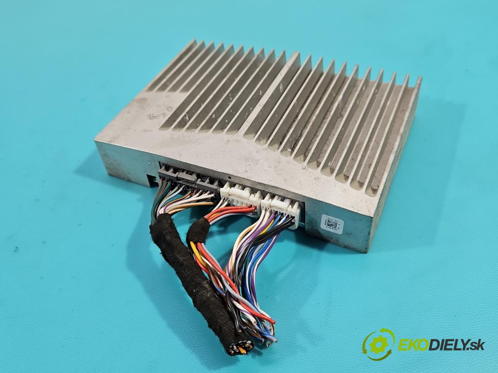 Jaguar XF II X260 2015- 2.0d 179KM automatic 132 kW 1999 cm3 4- Zesilovač:  (Zosilňovače)