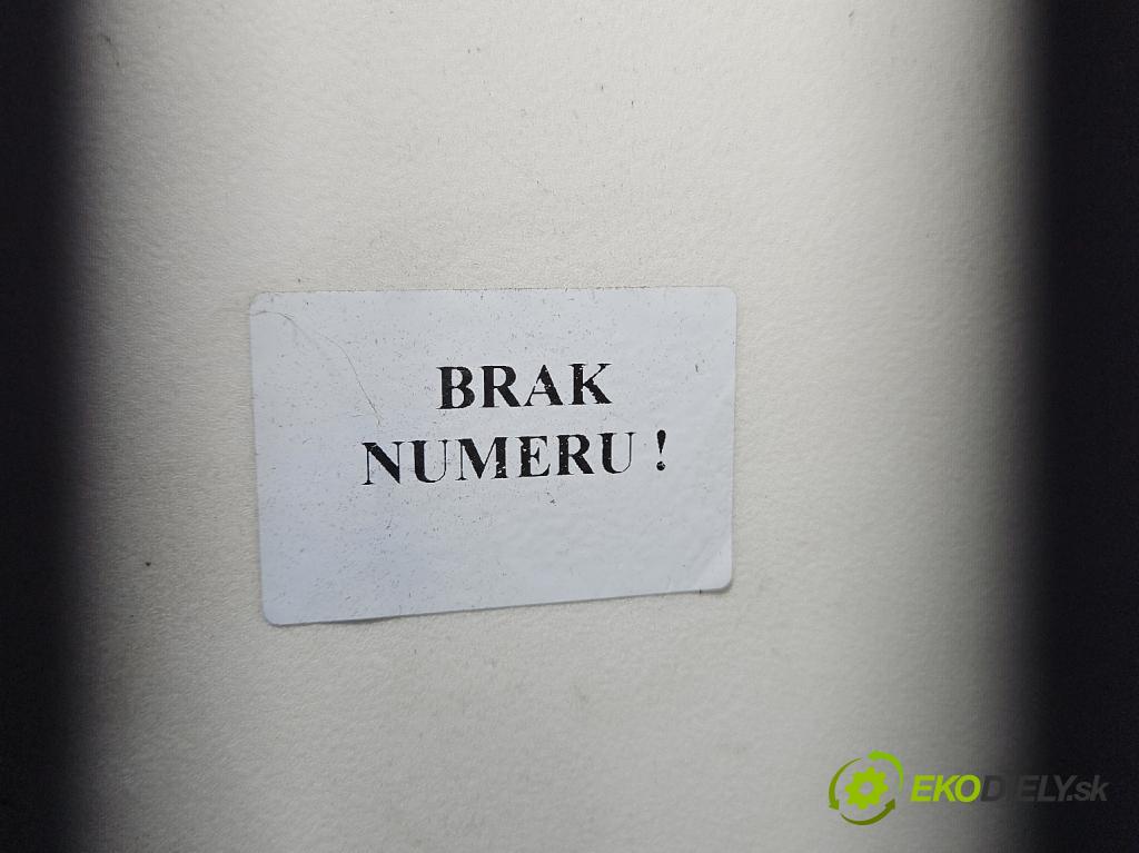 Jaguar XF II X260 2015- 2.0d 179KM automatic 132 kW 1999 cm3 4- skříňka pojistková  (Pojistkové skříňky)