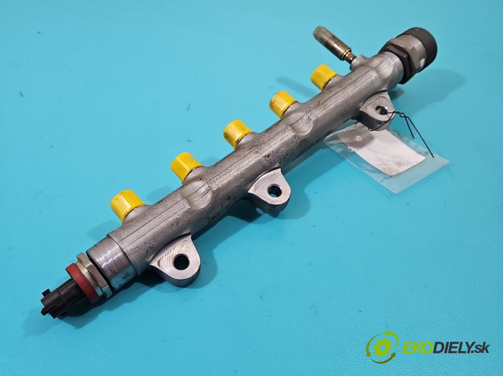 Nissan Qashqai I J10 2006-2013 2.0 dci 150 HP manual 110 kW 1995 cm3 5- lišta vstrekovacia 0445214155 (Vstrekovacie lišty)