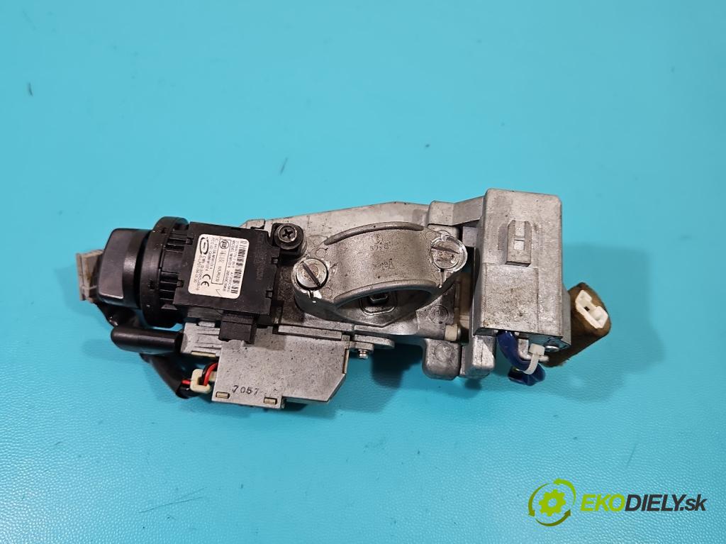 Nissan Qashqai I J10 2006-2013 2.0 dci 150 HP manual 110 kW 1995 cm3 5- Spínačka  (Spínacie skrinky a kľúče)