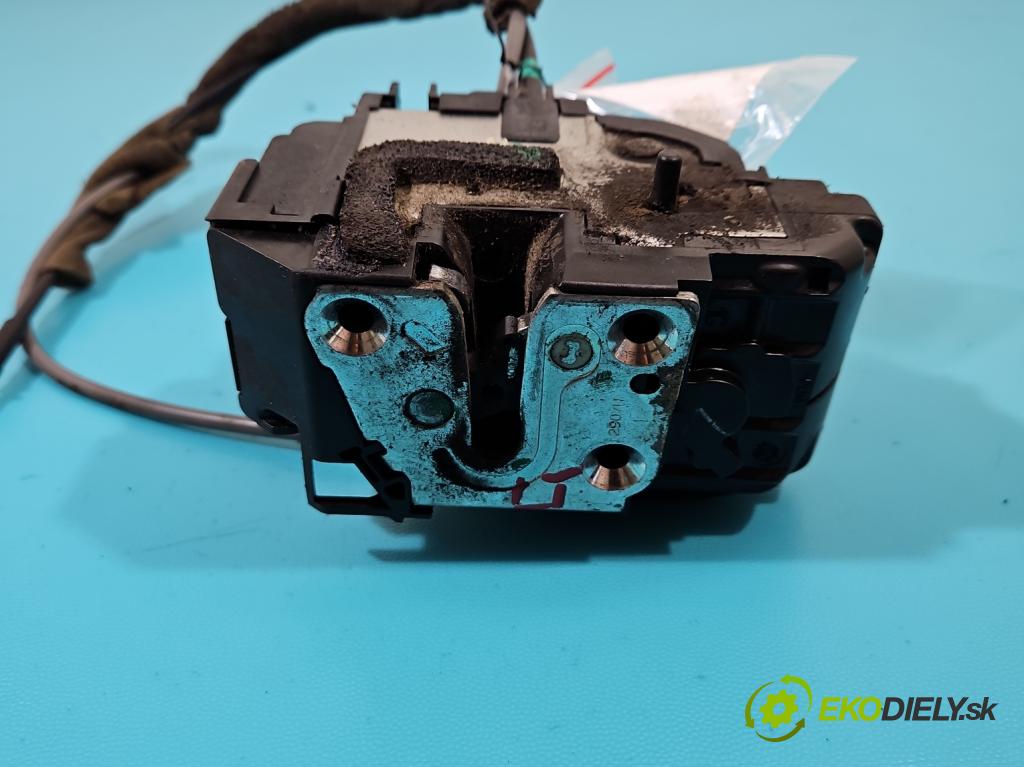 Nissan Qashqai I J10 2006-2013 2.0 dci 150 hp manual 110 kW 1995 cm3 5- zámek zadní levý