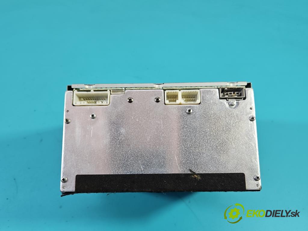 Nissan Qashqai I J10 2006-2013 2.0 dci 150 HP manual 110 kW 1995 cm3 5- Radio originál 28185JG44A
