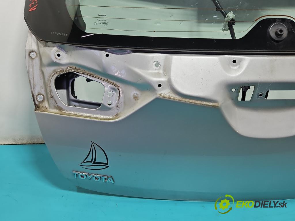 Toyota Auris II 2012-2018 1.4 D4D 90 hp manual 66 kW 1364 cm3 5- zadní kufrové dveře  (Zadní kapoty)
